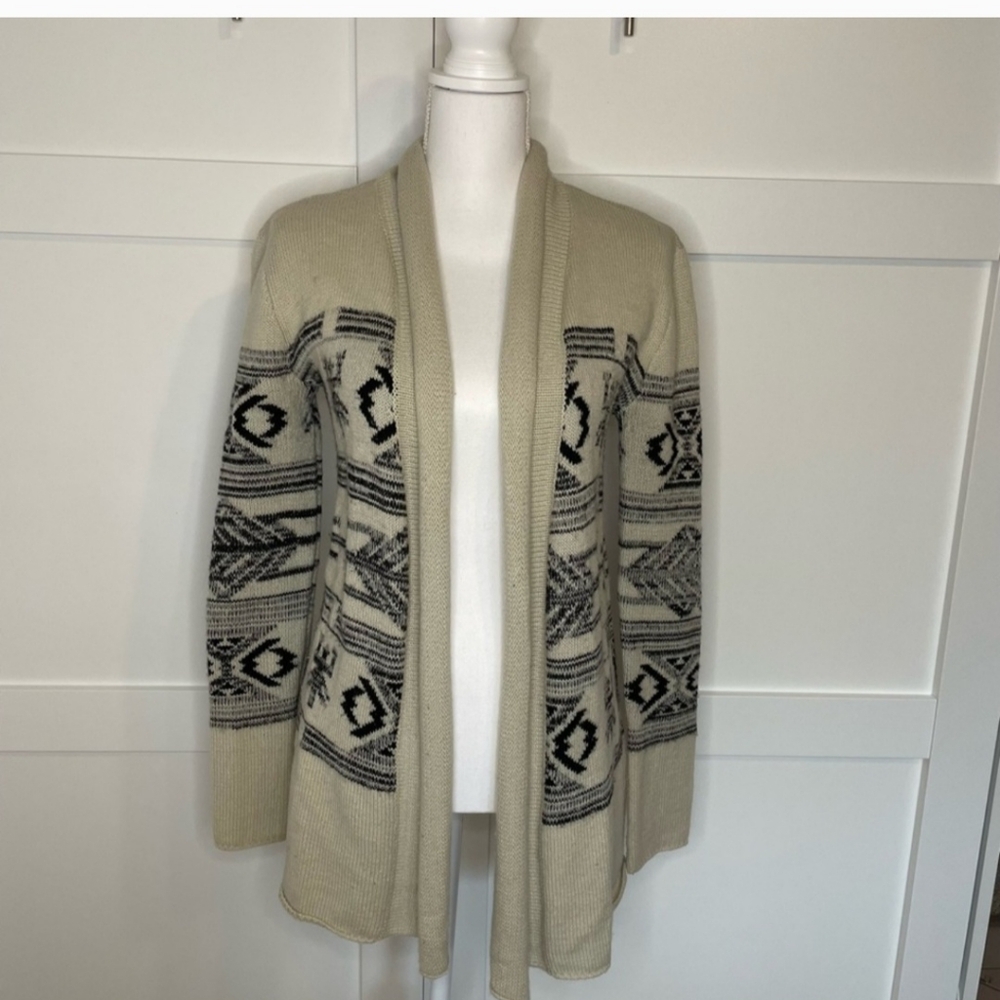 BB Dakota Patterned Cardigan